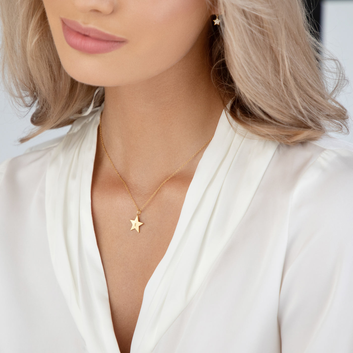 The Astrid Star Midi Necklace in Gold