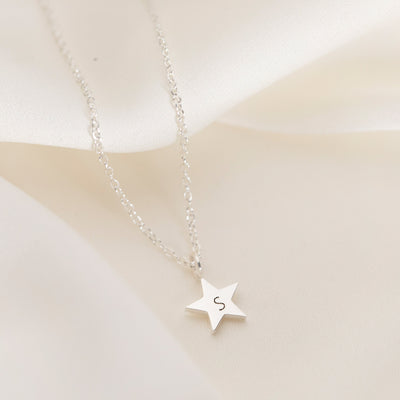 The Astrid Star Mini Necklace in Silver
