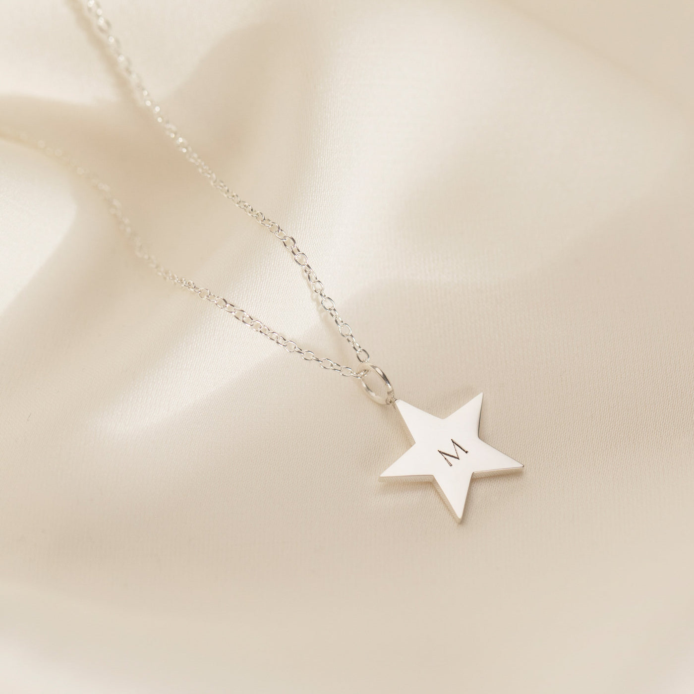 The Astrid Star Midi Necklace in Silver
